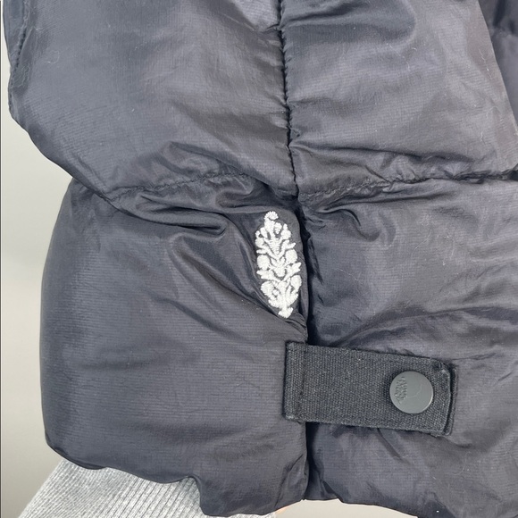 FP Movement In A Bubble Puffer Vest Black Size Medium - Picture 10 of 10